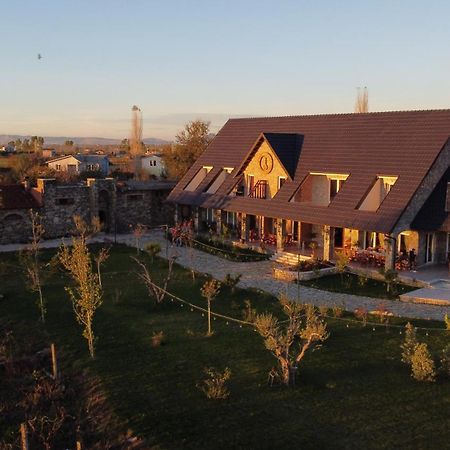 Lahuta E Vjeter Agroturizem Hotel Lac Eksteriør billede